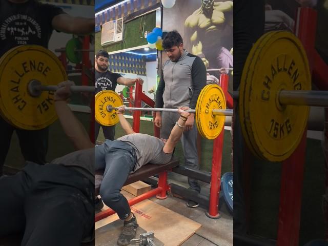 reps count kro  #motivationalvideos #benchpress #gymlife #gymmotivation #benchday #ytshorts