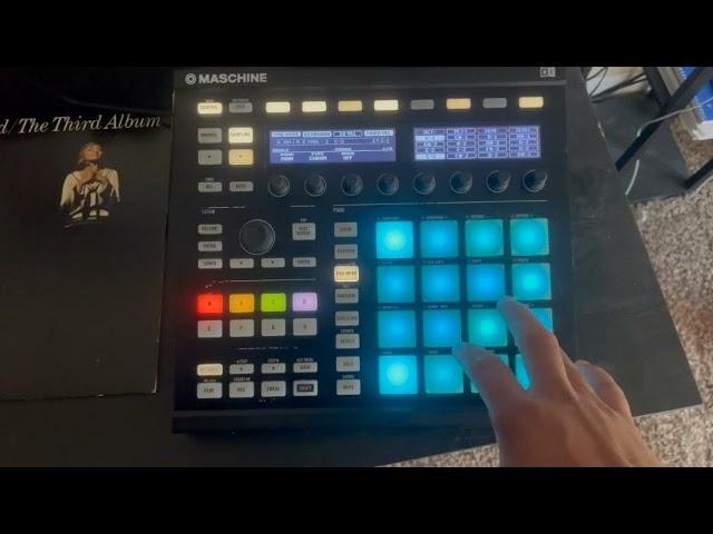 Making a Quick Soul Sample Hip Hop Beat With Maschine MK2