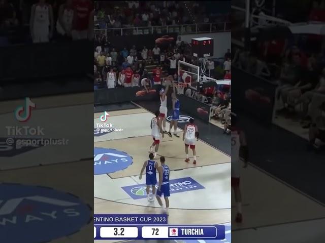 İTALYA  TÜRKİYE BASKET MAÇIDANI SADIK EMİRDEN SON SANİYE  ÜÇLÜĞÜ