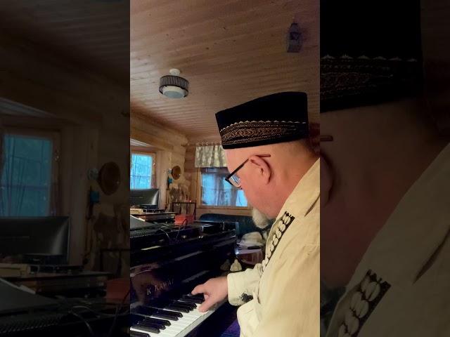 Sakari Kukko speech and congratulations. The bandleader of Piirpauke