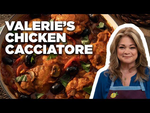 Valerie Bertinelli Makes Her Mom's Chicken Cacciatore Recipe | Valerie's Home Cooking | Food Network