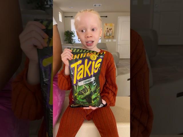 Lyric Tries Zombie Takis‍️ #shorts