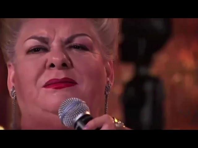 MARYLIN MENSON CANTA CON PAQUITA LA DEL BARRIO