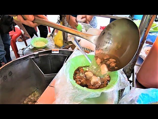 Filipino Street Food | Beef Pares Mami - Beef Stew, Rice and Noodles