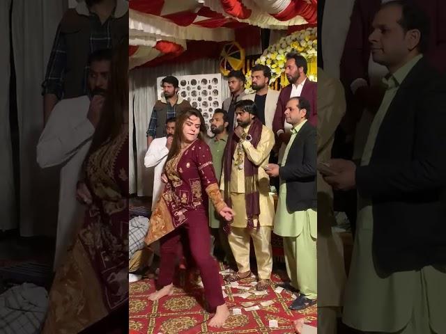 Lucky Kabootri 