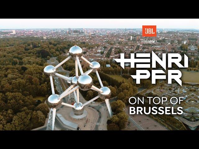 Henri PFR live from the top of the Brussels Atomium 