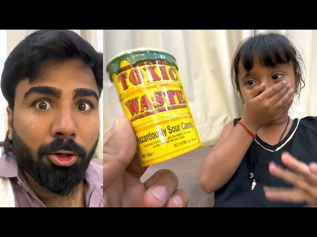 Worlds khatti candy kha li
