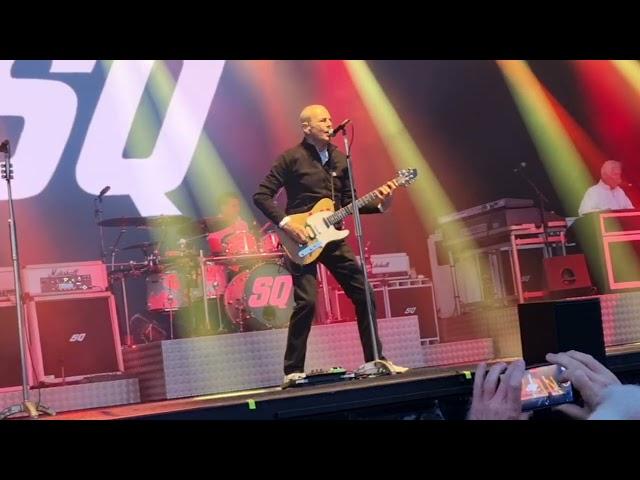 CAROLINE  STATUS QUO  BOOTLE  LIVERPOOL @OfficialStatusQuo