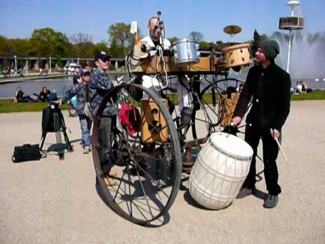 Музыкальный велосипед во Вроцлаве. Musical bike in Wroclaw