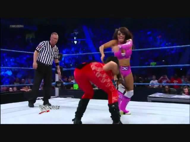 Layla-Lay-0ut To Aksana