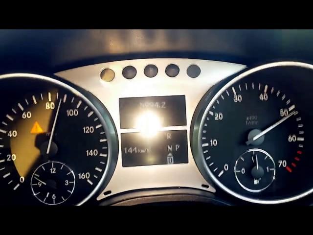 2006 Mercedes Benz ML500 V8  Acceleration Sound