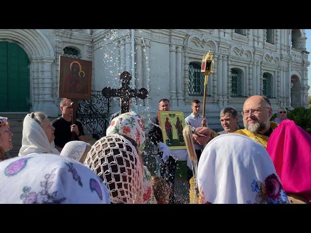 Крестный ход на престольный праздник храма в Тайнинском (Мытищи)