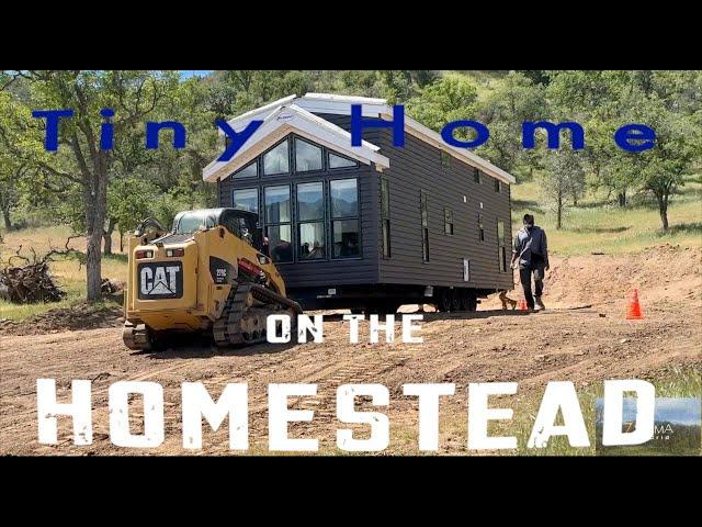 **NEW TINY HOME Delivered to our Off-Grid Homestead(Kropf Island 6243K Park Model RV) #tinyhome