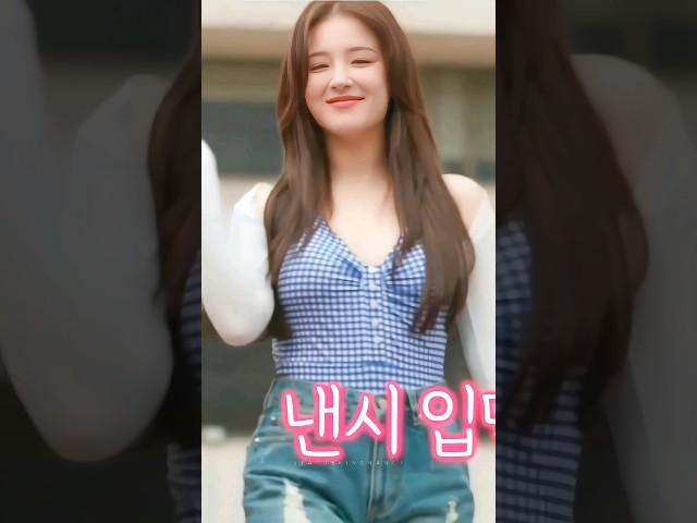 Nancy queen of South Korea Nancy momoland fun  #nancy #youtubeshorts #kpop #blackpink #urcristiano