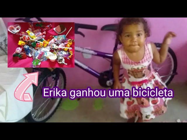 faxina / Erika ganhou uma bicicleta 