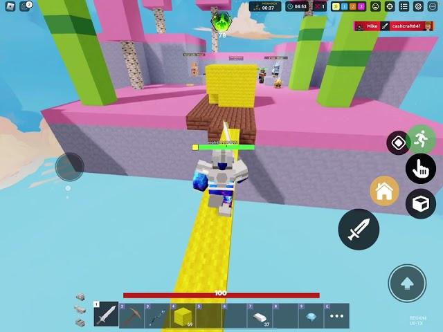 MohibARIO playing Roblox bed wars for the first time