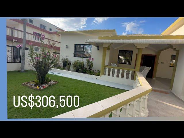 Se vende la Casa de Tus Sueños en Santiago  Espacios Amplios y Elegancia en Cada Rincón US$306,500