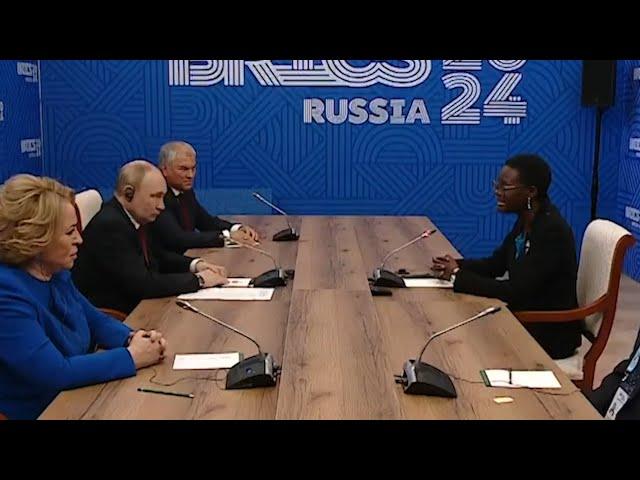 VIDEO: SPIKA TULIA ACKSON AKUTANA NA RAIS WA URUSI 'PUTIN', AELEZA WALIYOZUNGUMZA