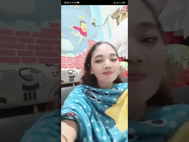 jilbab QQ lagi nih live bigo pakai daster nungging.. #jilbab#viral#live#bigo