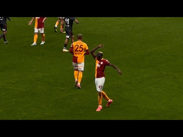 Osimhen’in ikinci golden sonra Aşkın Olayım! Tribün yıkılıyor! (Galatasaray-Samsun)