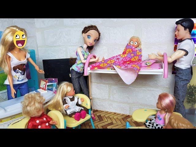 ON THE BED RIGHT TO SCHOOL! Katya and Max are a fun family! Funny school dolls cartoons Darinelka