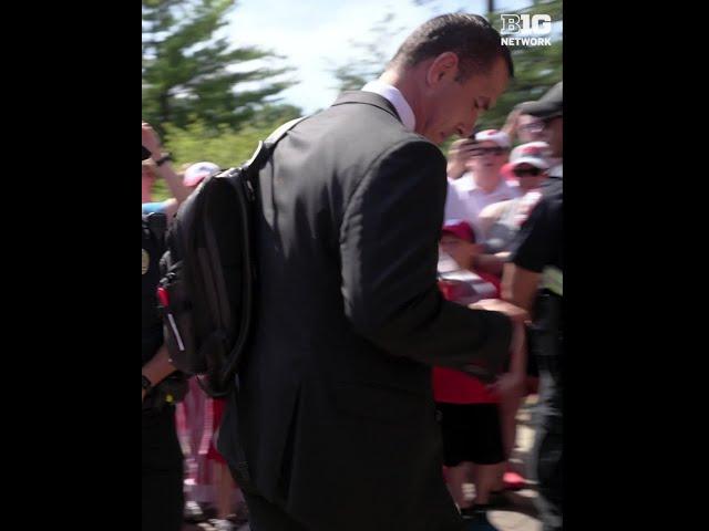 Team Bus Walk vs. Buffalo | Wisconsin Football