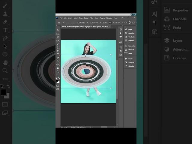 Photoshop Tutorial | Circular Pixel Stretch Effect in Photoshop | Creative Circle Swirl Tutorial