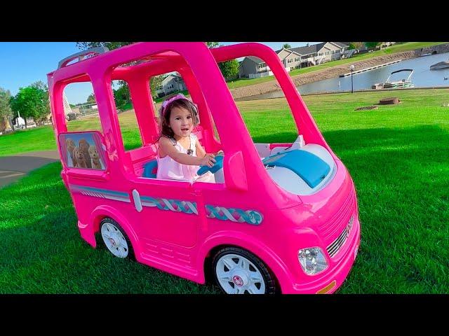 NEW Barbie Camper! Oaks Camping Adventure and running from the FROG!! 