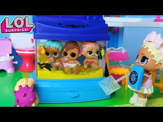 SWIMMING IN THE AQUARIUM! Kids LOL IN KINDERGARTEN #dolls #LOL surprise #cartoons lol surprise