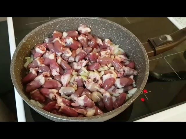 Куриные сердечки с овощами