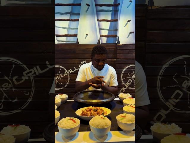 I Ate The Most Delicious Vegetable Egg Stew With Steamed Rice at Liquid and Grills Restaurant, Accra