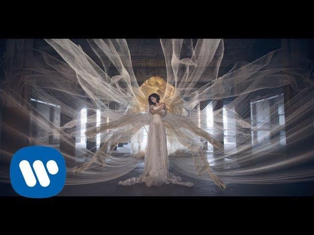 Laura Pausini - La soluzione (Official Video)