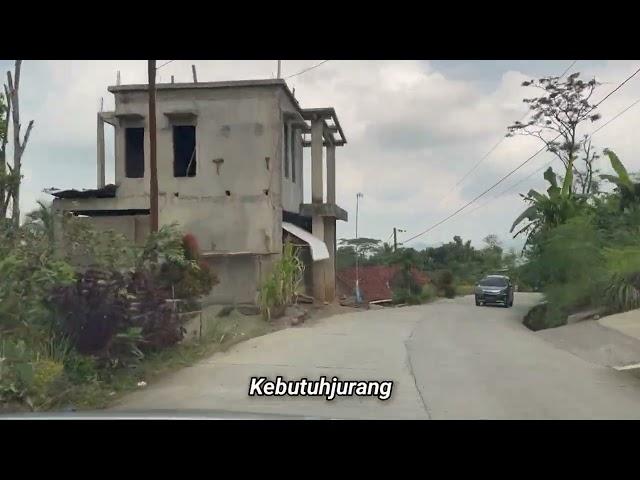 Kebutuhjurang. Jalan Raya Kebutuhjurang. Pagedongan, Banjarnegara, 2024.