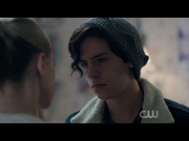 Riverdale - Betty and Jughead First Kiss