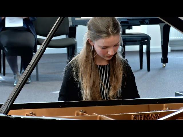 Steinway Piano Competition 2019 - NIES VERONICA - CAT 3