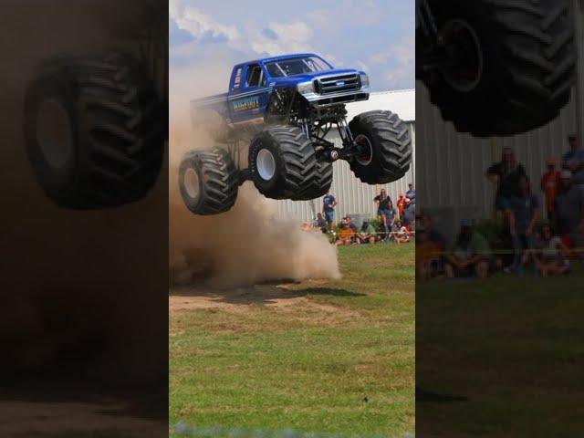 Monster Truck Madness! #Bigfoot #monstertruck #Losi #RC