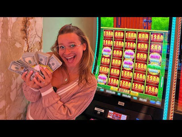 I WON OVER $30,000 ON A LAS VEGAS SLOT MACHINE! (Huff N' Even More Puff RECORD BREAKING JACKPOT)