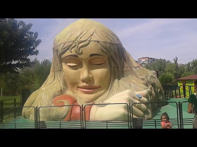 Parque Europa (Torrejón de ardoz ) 2017 - la mujer gigante