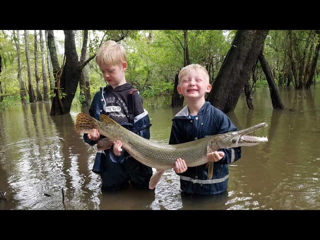 5 Days Fishing & Camping in Swamp - Catch & Cook Frogs, Gar, Crabs, Catfish & Buffalo.