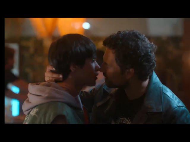 Francesco Del Gaudio and Giacomo Gianniotti gay kiss scene