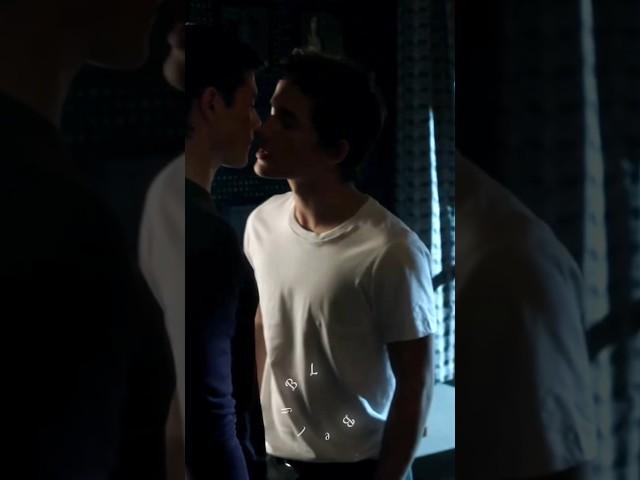 Dylan and Nolan kiss#bl #prettylittleliarstheperfectionists #blkiss #blseries