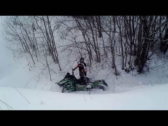 5. Arctic Cat m1100 turbo штурмует склон