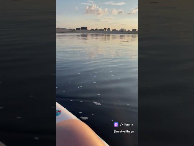 Пятница, мы мчим от суеты,проблем, туда, где все равно кто и какие мы, здесь есть место любому#север