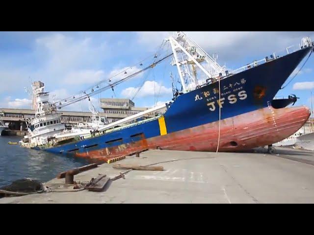 Ship Crash Compilation