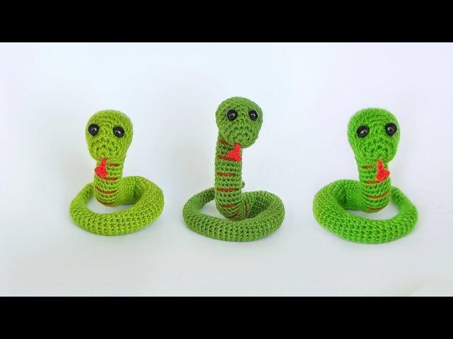 Simply and easily . How to crochet small SNAKE