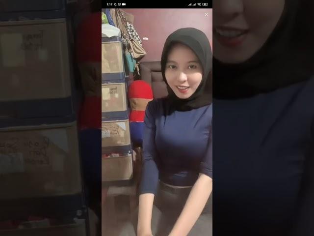 jilbab awlea live bigo lagi pamer body hot, bikin crt.. #jilbab#live#viral#bigo