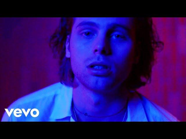 5 Seconds of Summer - Want You Back (Official Video)