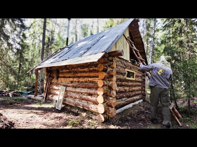 MAKING NEW FLOORS IN THE HUT. FISHING FOR GRAYLING. ALL THE CHARMS OF THE TAIGA