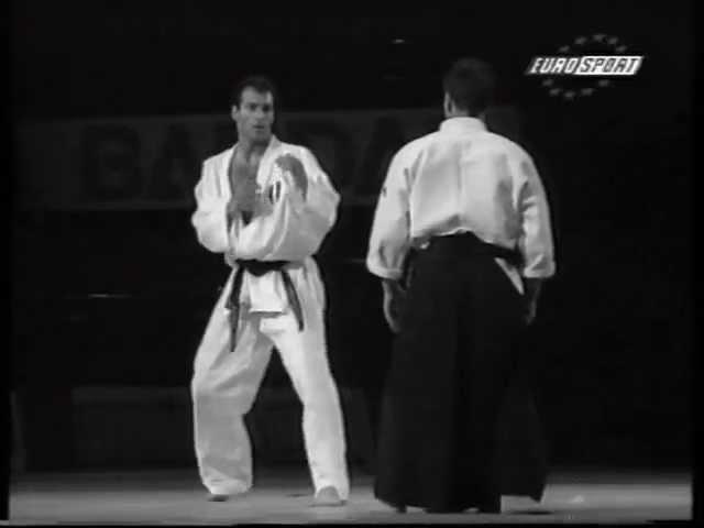 Aikido vs Karate Demonstration