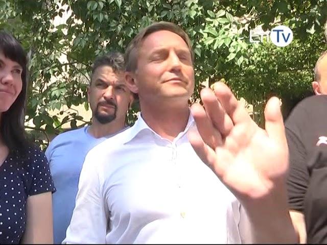 Народный депутат Владимир Бандуров ознакомился с проблемами энергодарцев